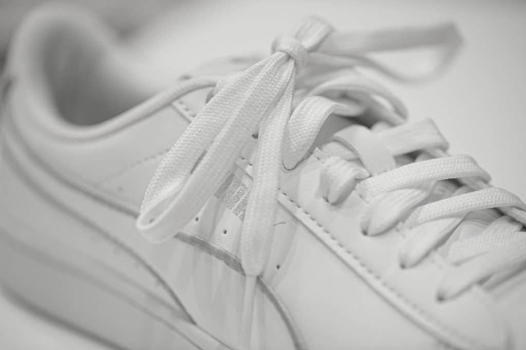 How To Clean White Shoelaces | A Fool-proof Method to Clean Your Dirty White Laces to Perfection! 2 How To Clean White Shoelaces