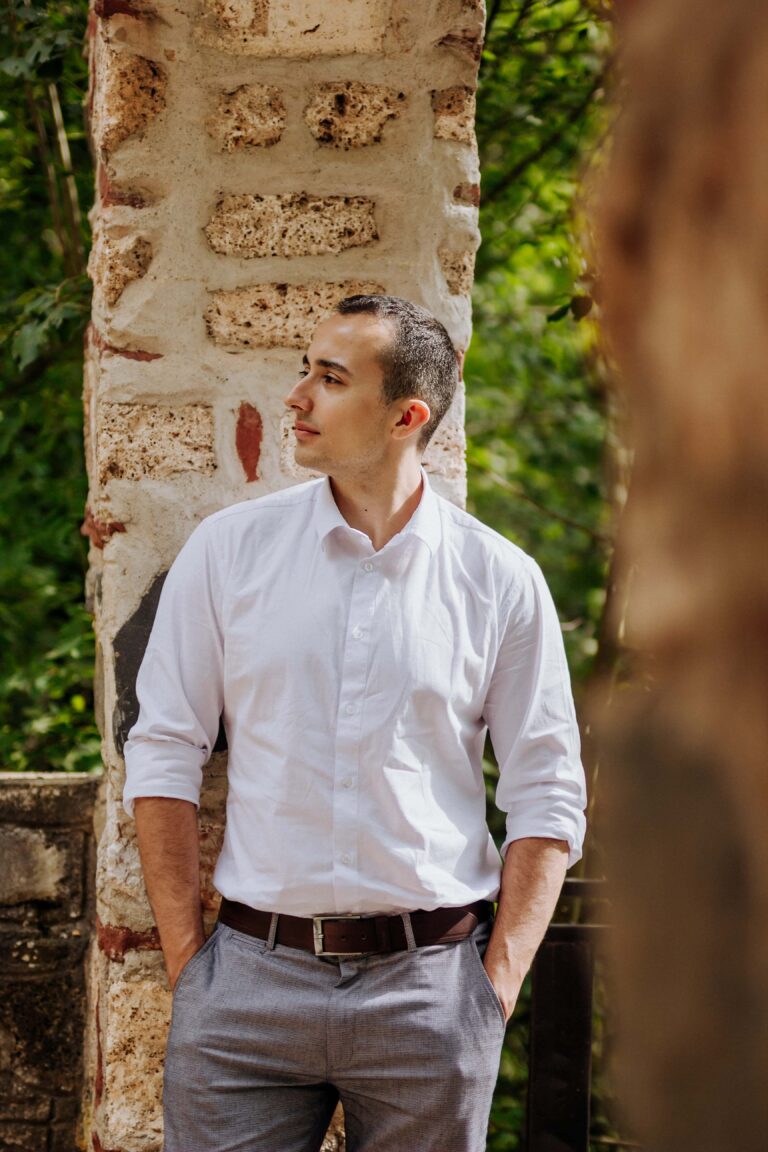 Is a Henley smart casual?