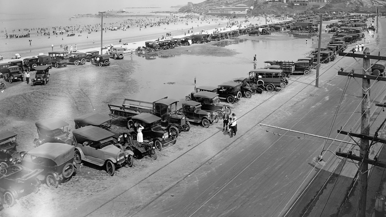 Does Ariat own Cinch?