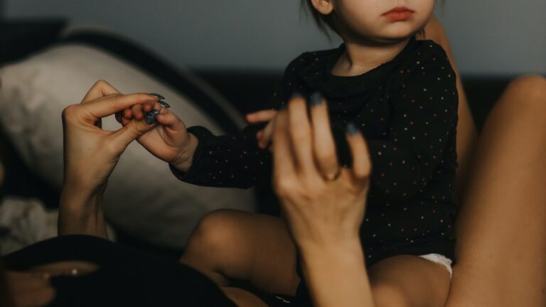 Why do work boots have hooks? 4 Why do work boots have hooks?