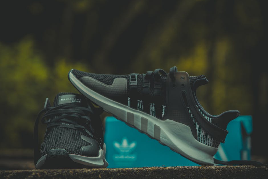 Are Adidas smart casual?